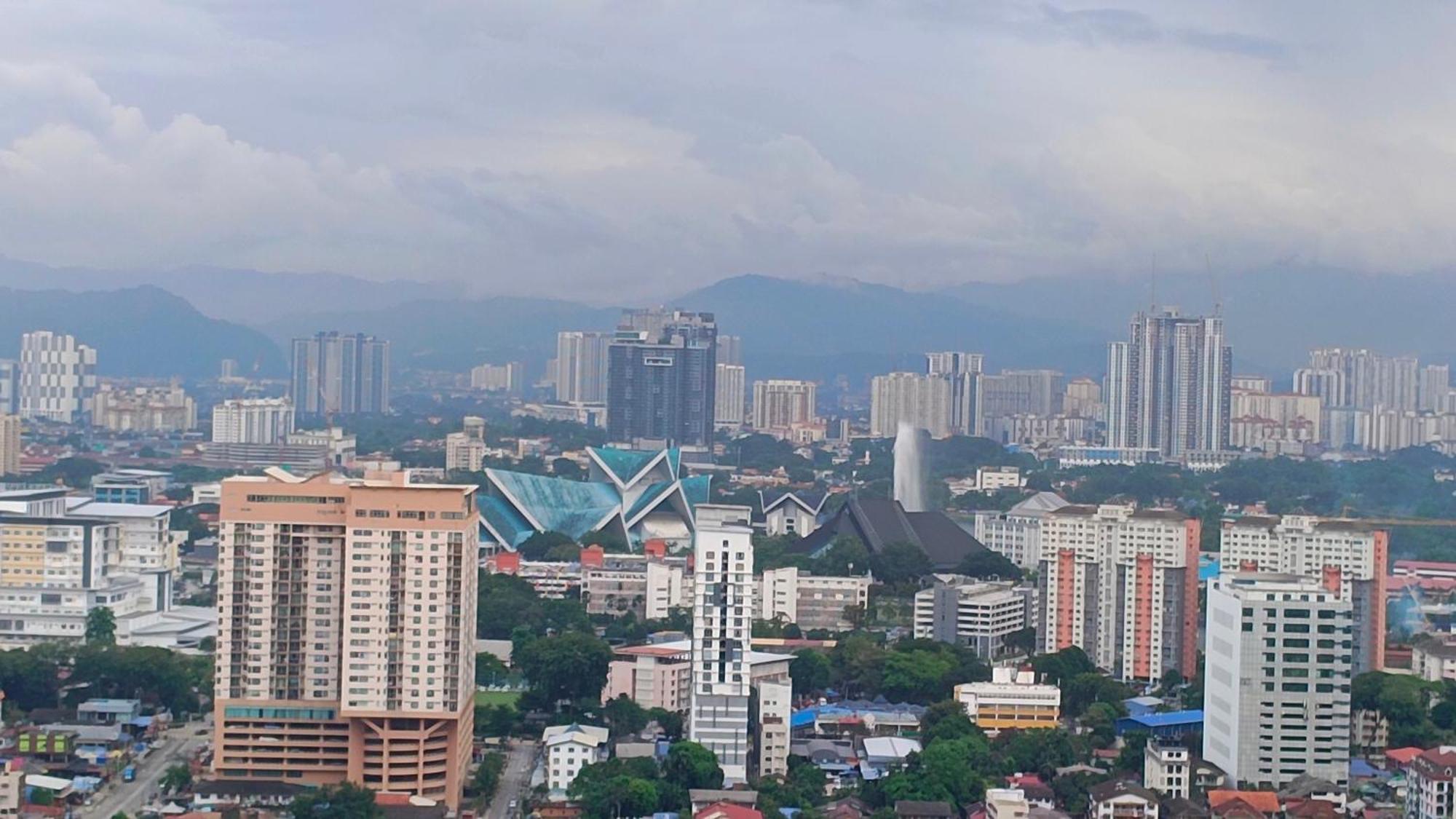 Summer Suites By Hibiscus Kuala Lumpur Esterno foto