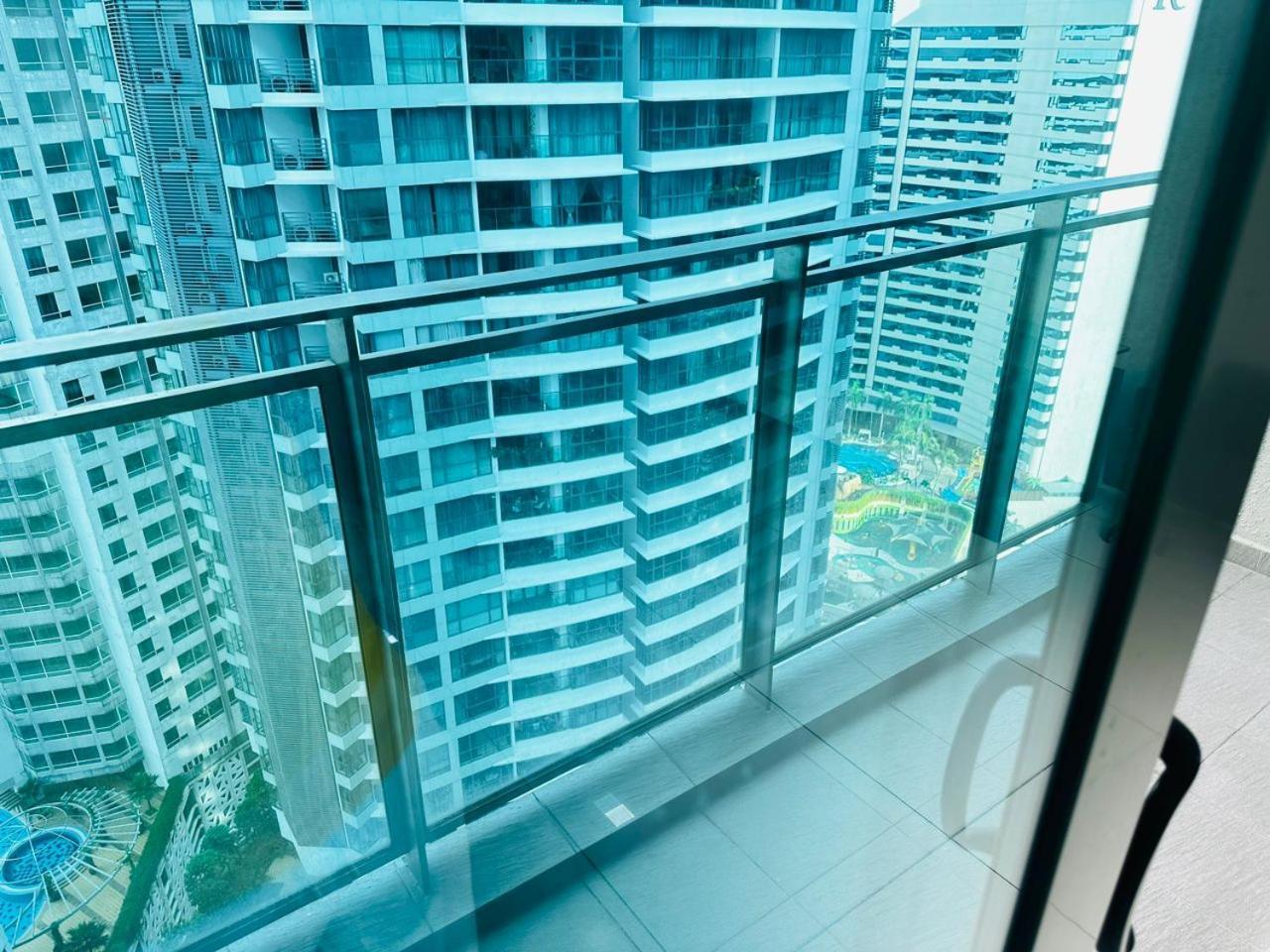 Summer Suites By Hibiscus Kuala Lumpur Esterno foto
